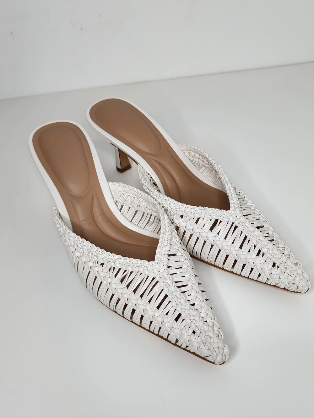 INC Georete Woven Pointed-Toe Mule - White Size 7.5